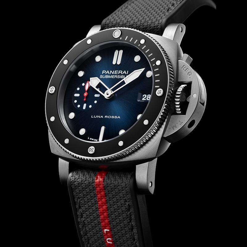2 Top clone Panerai 1:1 replica Submersible Luna Rossa PAM01565 44mm