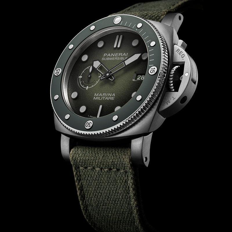 2 Top clone Panerai 1:1 replica Submersible Marina Militare PAM01697 44mm
