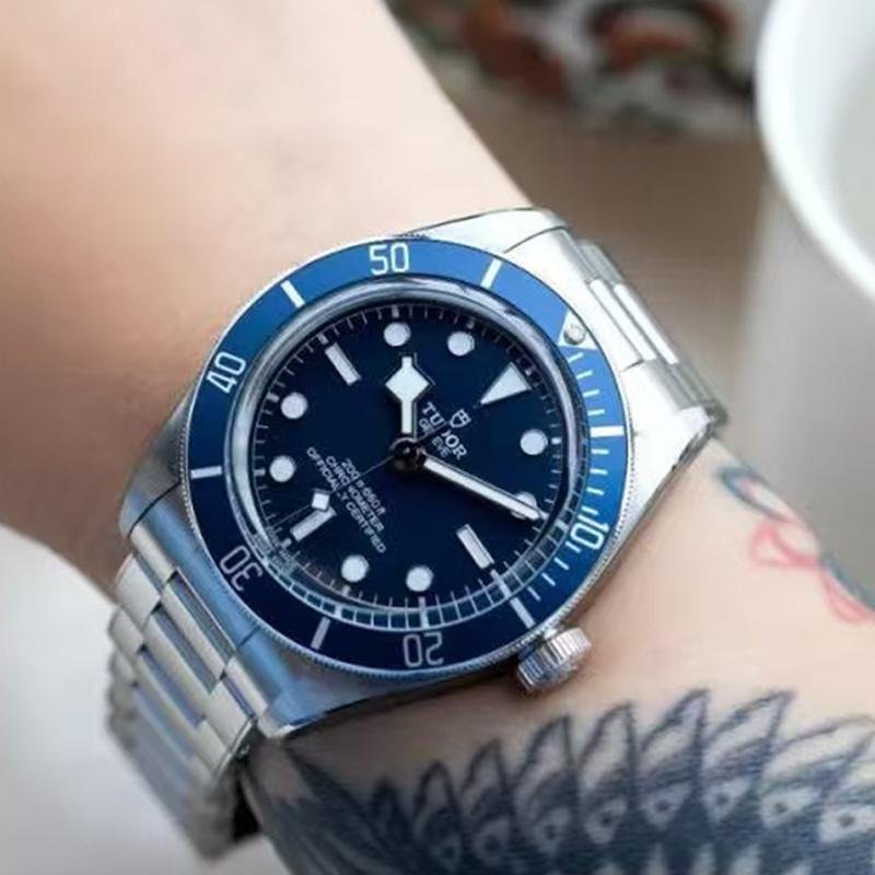 4 Top clone Tudor 1:1 replica Black Bay 58 39mm m79030b-0001