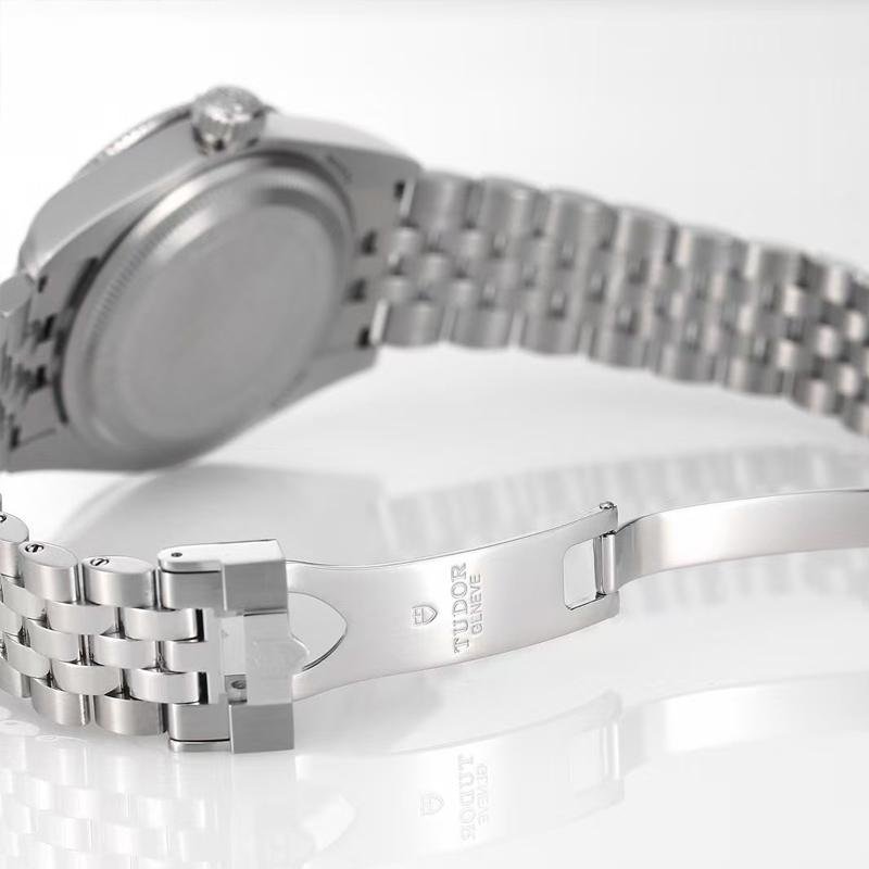 7 Top clone Tudor 1:1 replica Black Bay 58 39mm m79030b-0001